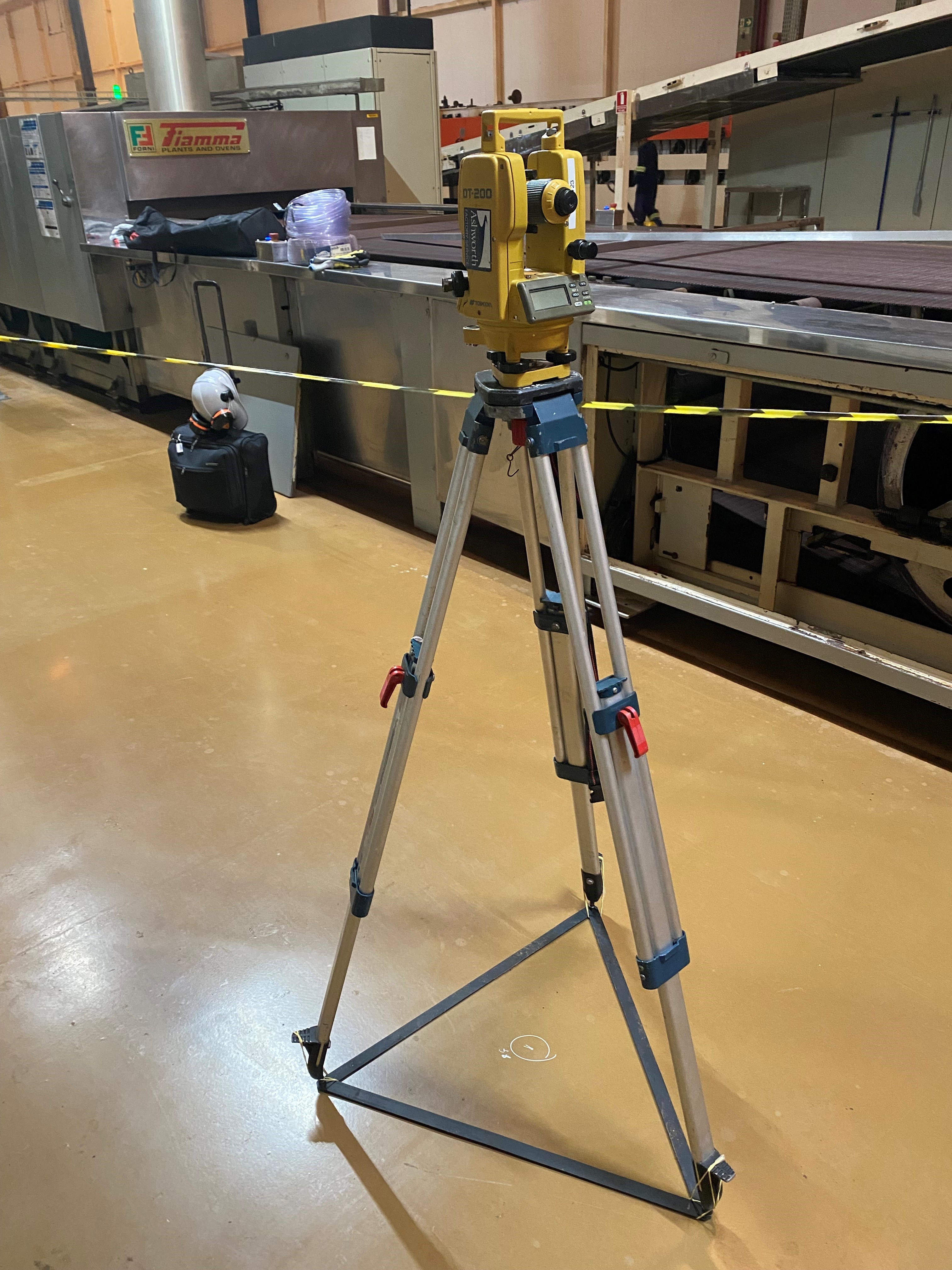 Precision leveling and alignment
